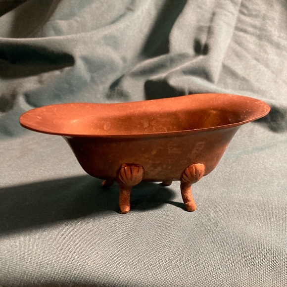 Vintage Eclectic Brass India Bathtub Figure - Decor - Picture 5 of 11